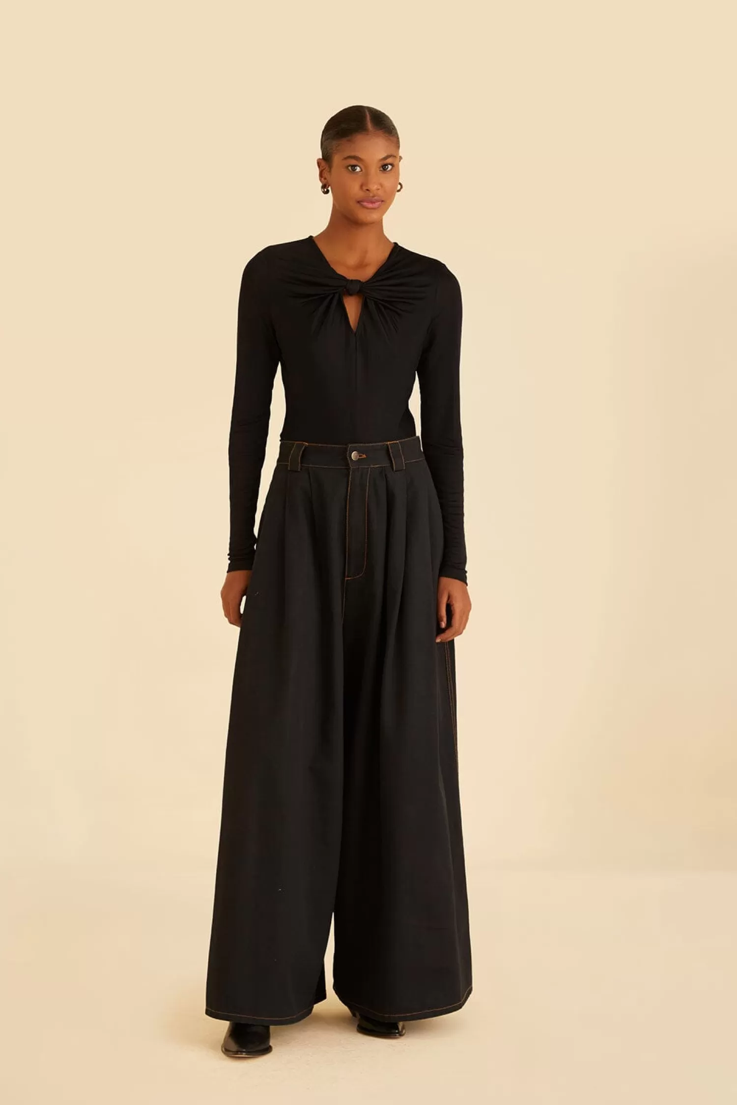 FARM Rio Pants^ BLACK CANVAS MAXI PLEATED PANTS