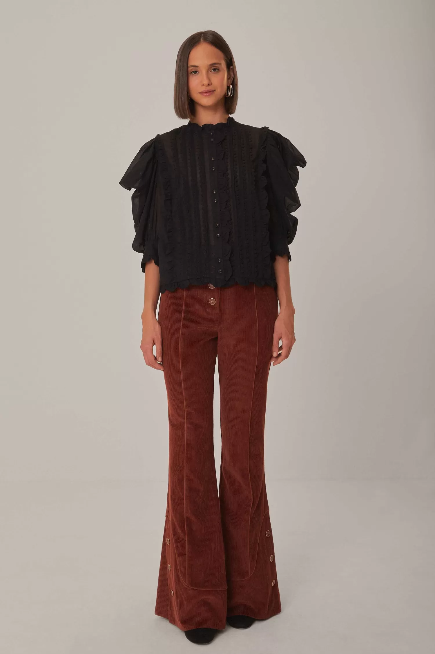 FARM Rio Blouses^ BLACK SHORT SLEEVE PLEATED BLOUSE