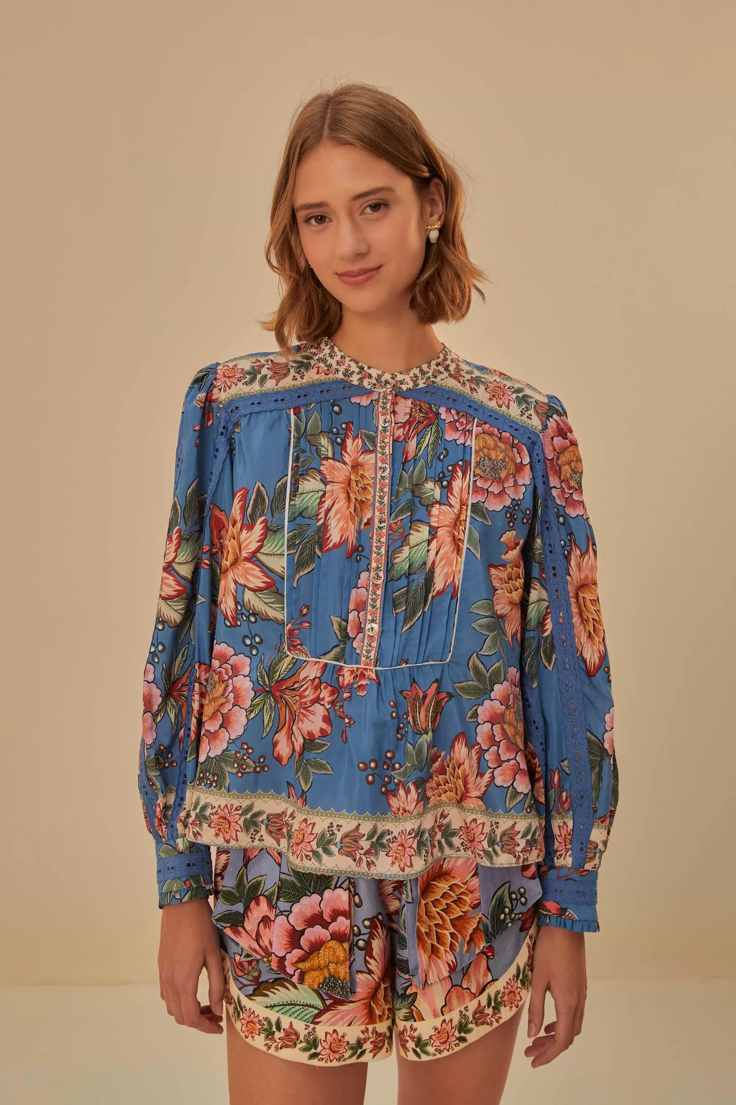 FARM Rio Blouses^ BLUE WONDERFUL BOUQUET LONG SLEEVE BLOUSE