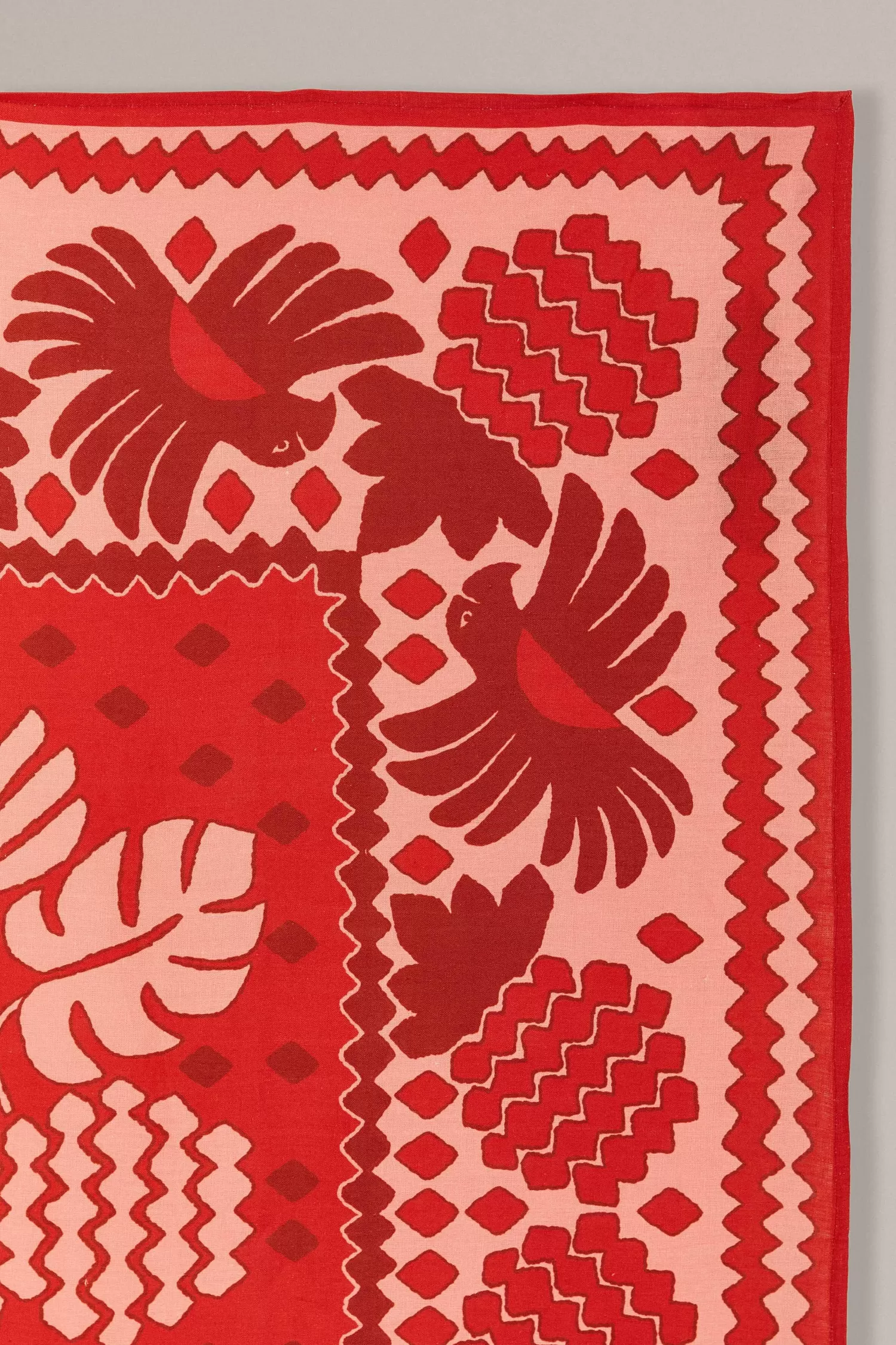 FARM Rio Gifts^ DAY AND NIGHT SCARVES GO TROPICAL TABLECLOTH