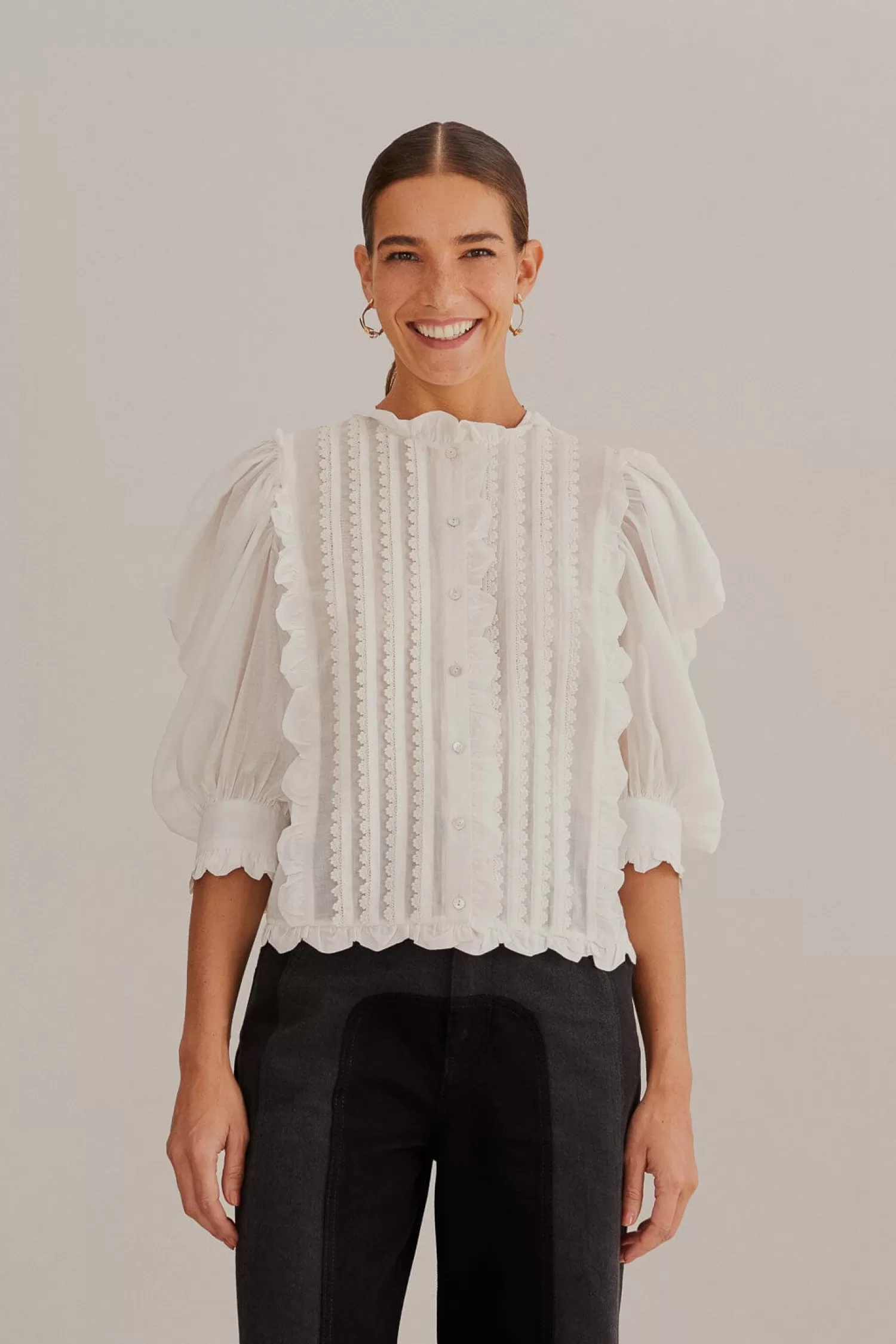 FARM Rio Blouses^ OFF-WHITE SHORT SLEEVE PLEATED BLOUSE