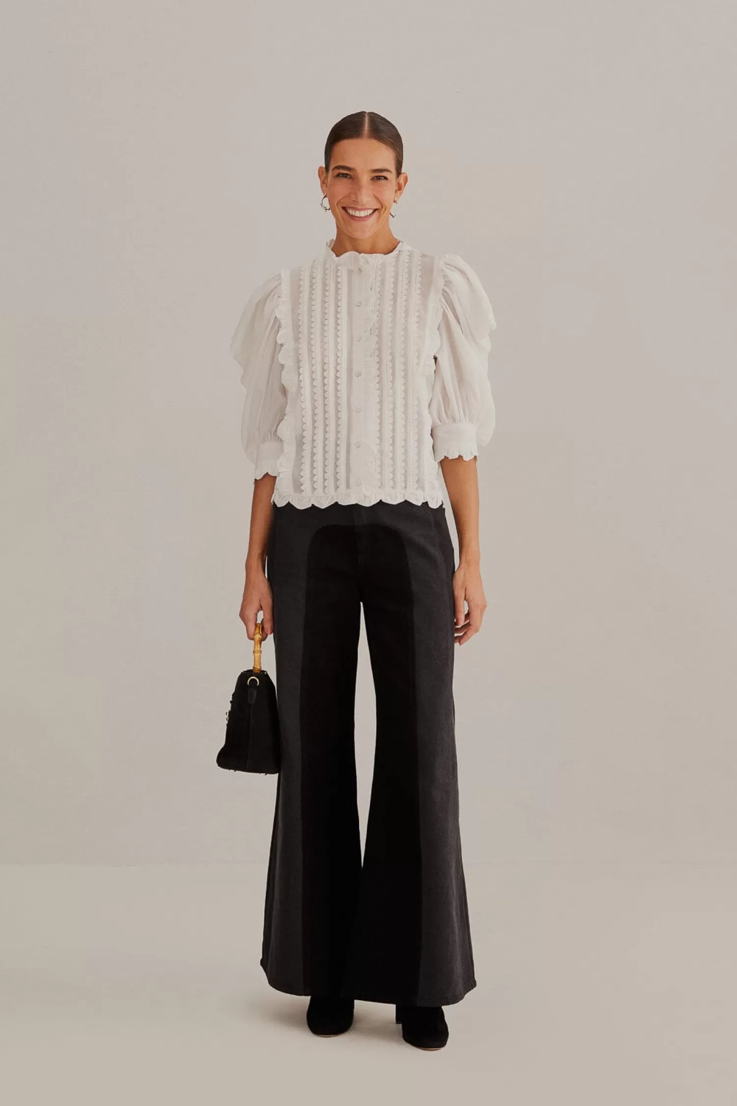 FARM Rio Blouses^ OFF-WHITE SHORT SLEEVE PLEATED BLOUSE