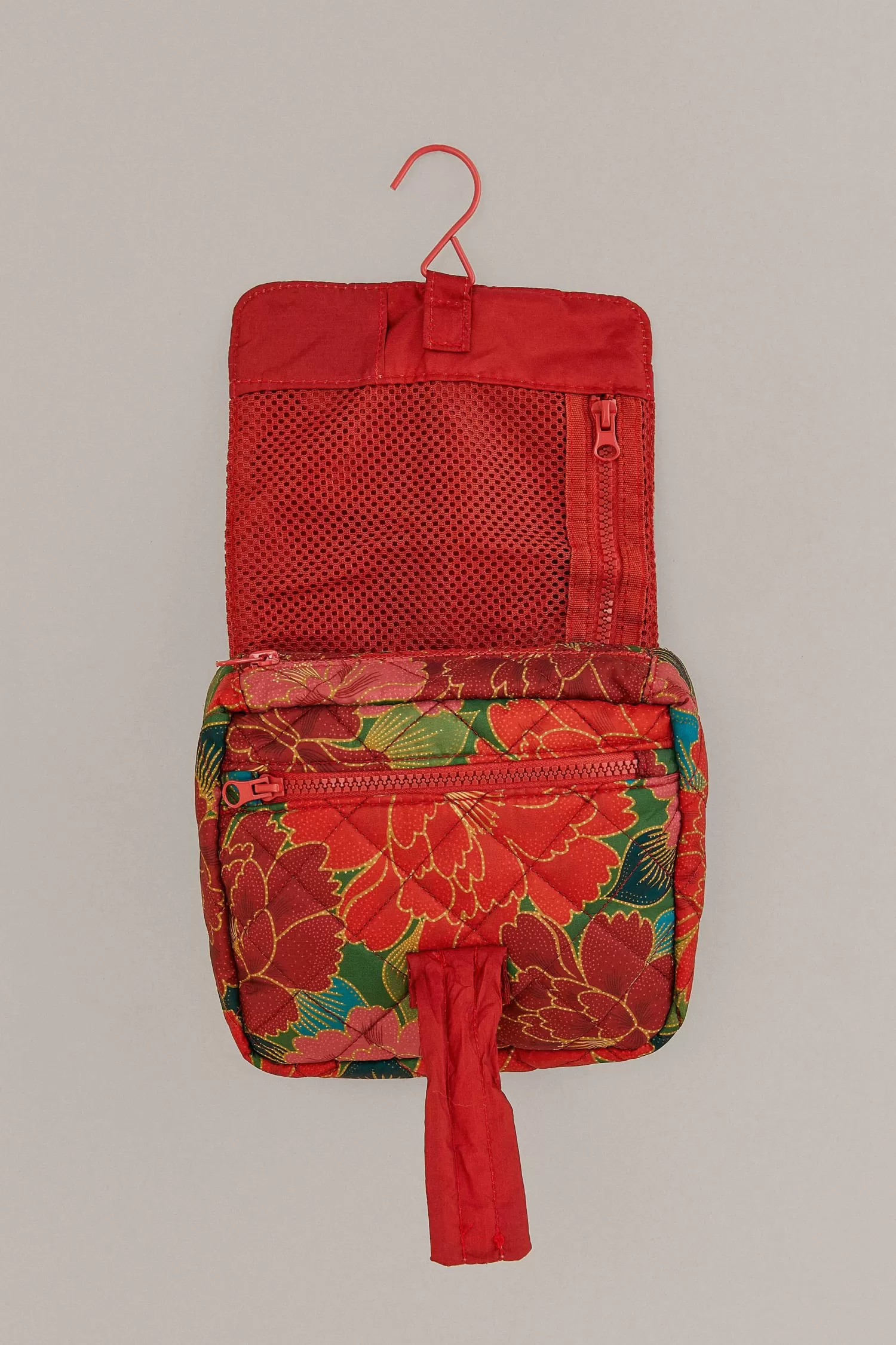 FARM Rio Gifts^ SOLAR CHITA CARRY THE SUN POUCH