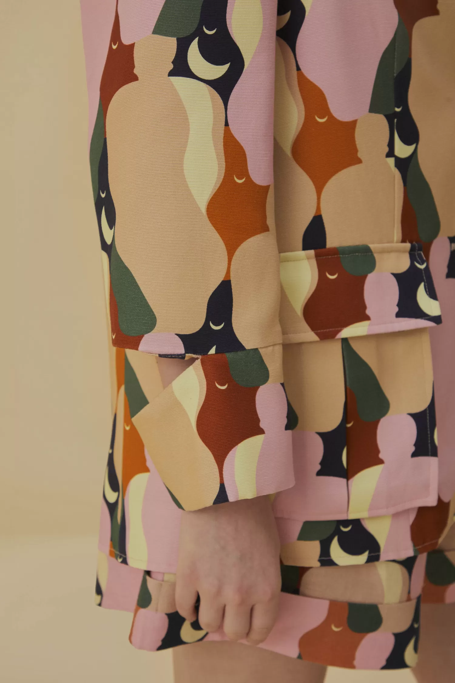 FARM Rio Blazers^ THE KISS MULTICOLOR CUT OUT BLAZER