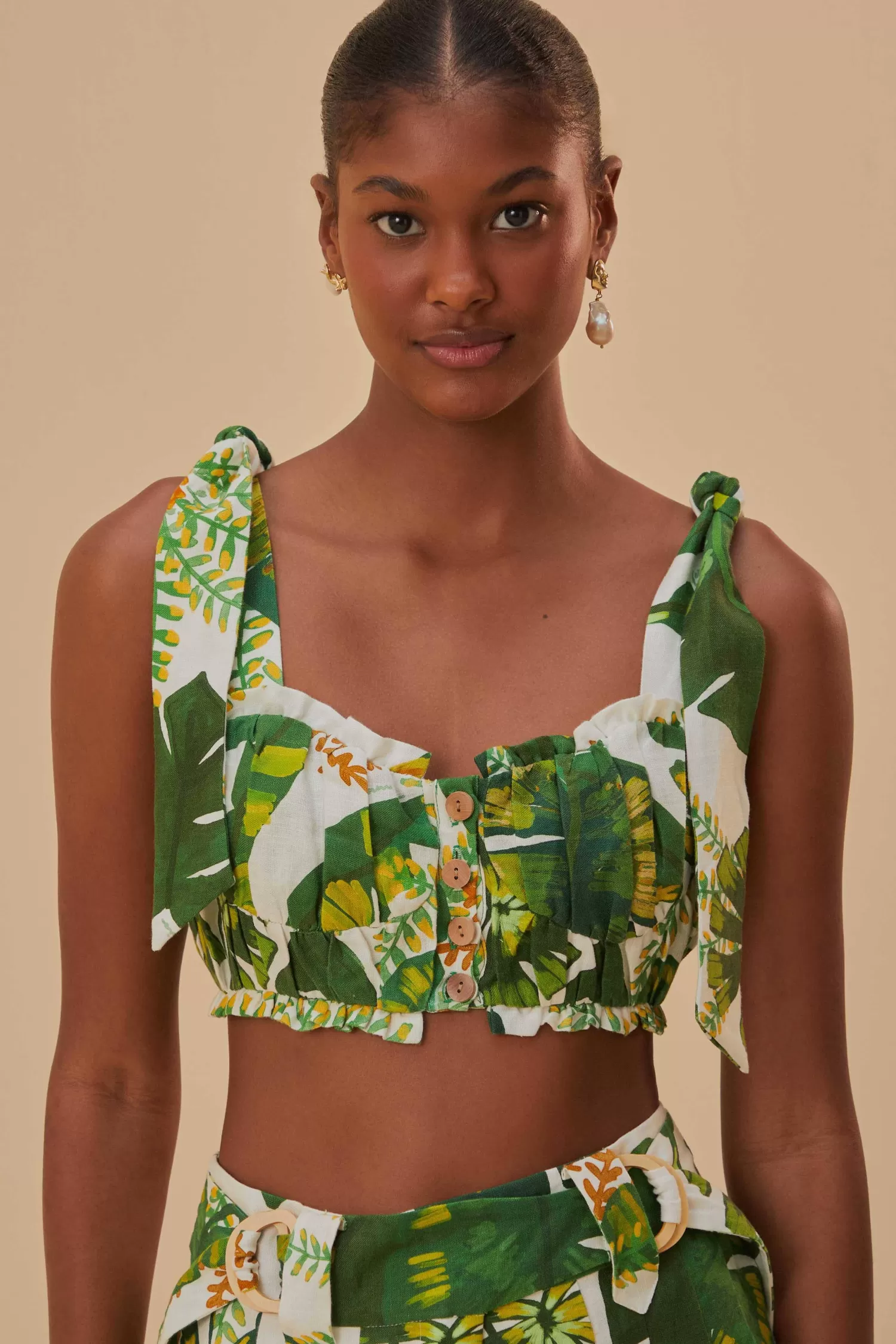 FARM Rio Crop Tops^ TROPICAL FOREST OFF-WHITE KNOT SLEEVELESS CROP TOP